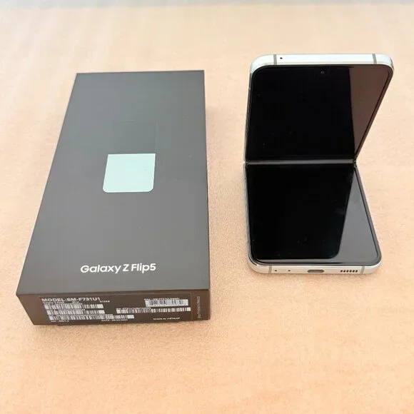 💯 Authentic📱Samsung📱 Galaxy Z Flip5 - 512 GB - Mint (Unlocked) - Picture 7 of 13